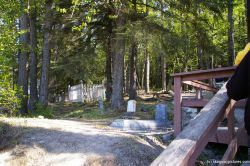 Gold Rush Cemetary in Skagway 2.jpg