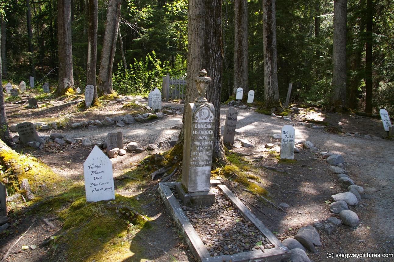 Gold Rush Cemetary in Skagway 9.jpg