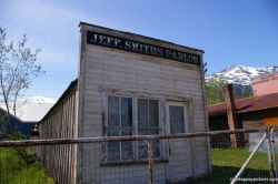 Jeff Smiths Parlor in Skagway.jpg