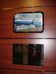 Norwegian Pearl plaque.jpg